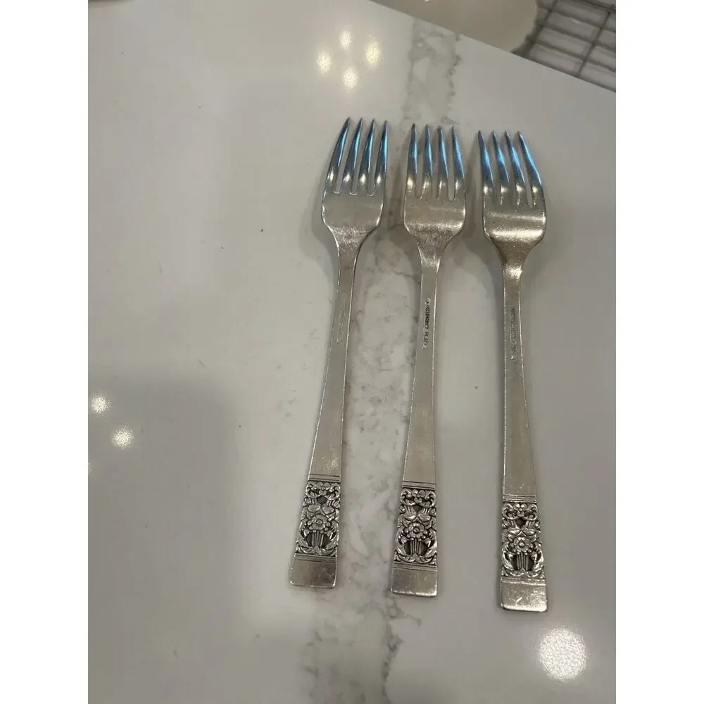 Vtg Set Of 3 Oneida Community CORONATION 7.5” Dinner Forks Silverplate 1936 EUC
